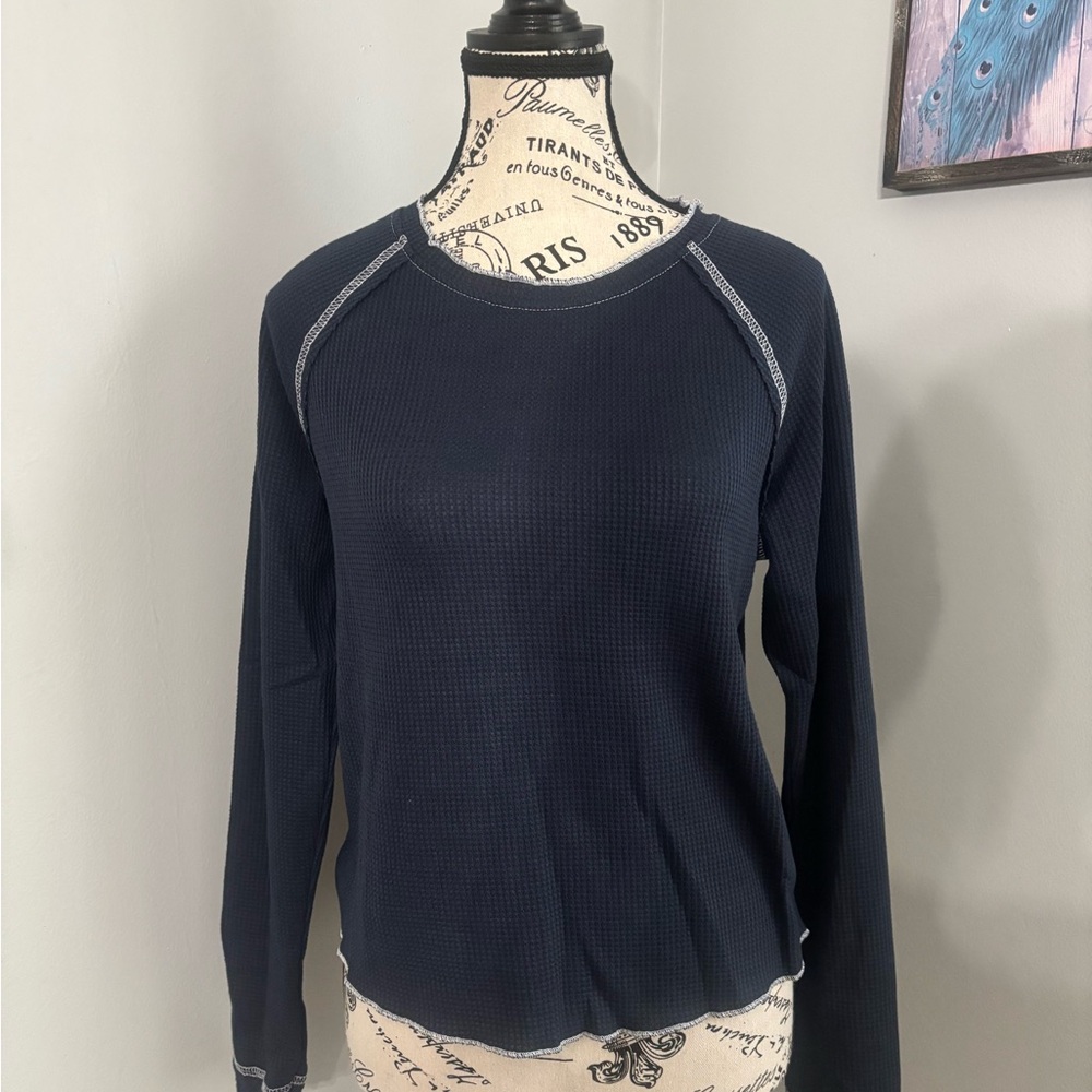 Textured Round-neck Long Sleeve Top